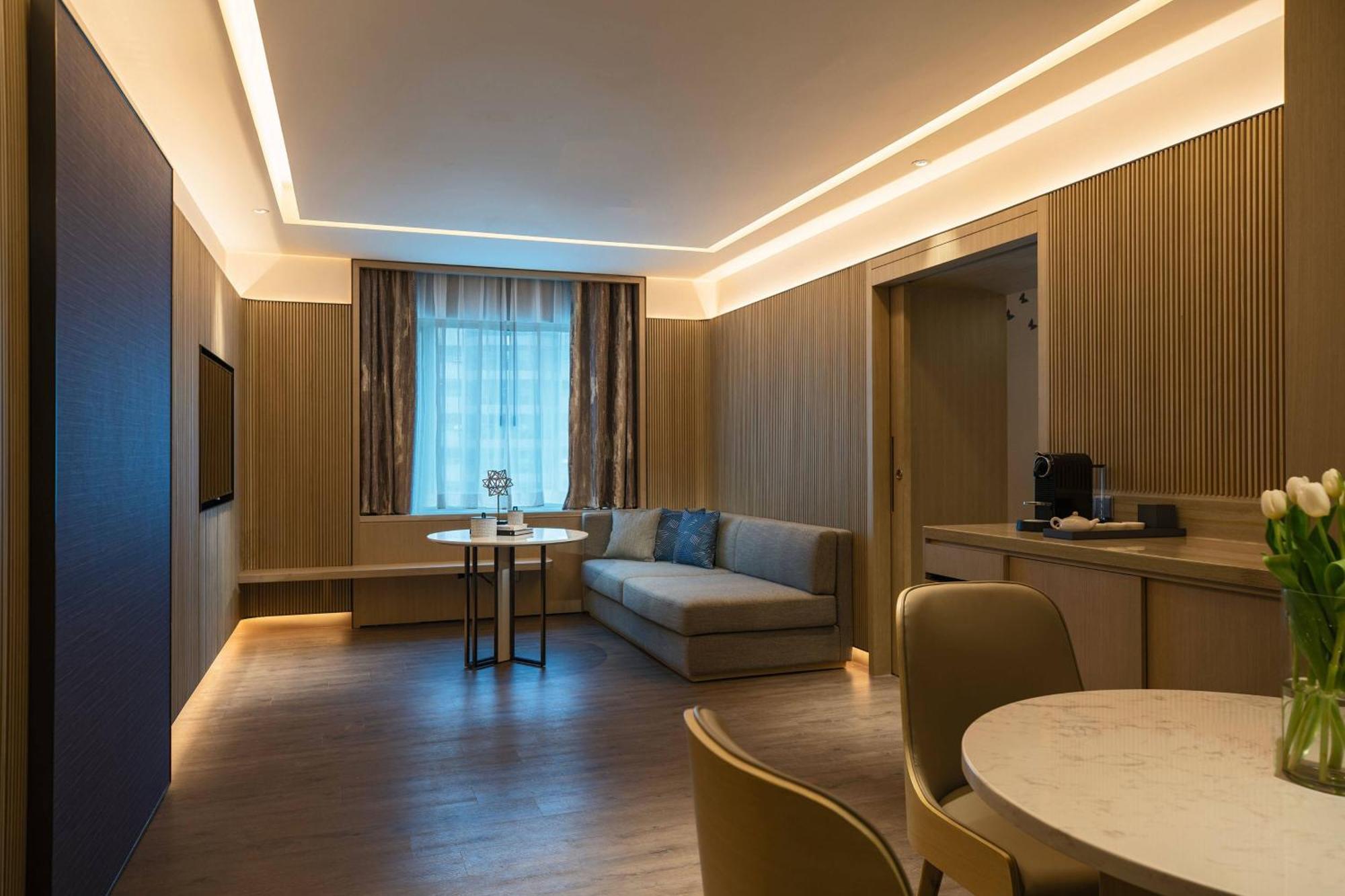 เรอแนสซองซ์ เซินเจิ้น ลั่วหู Hotel ภายนอก รูปภาพ