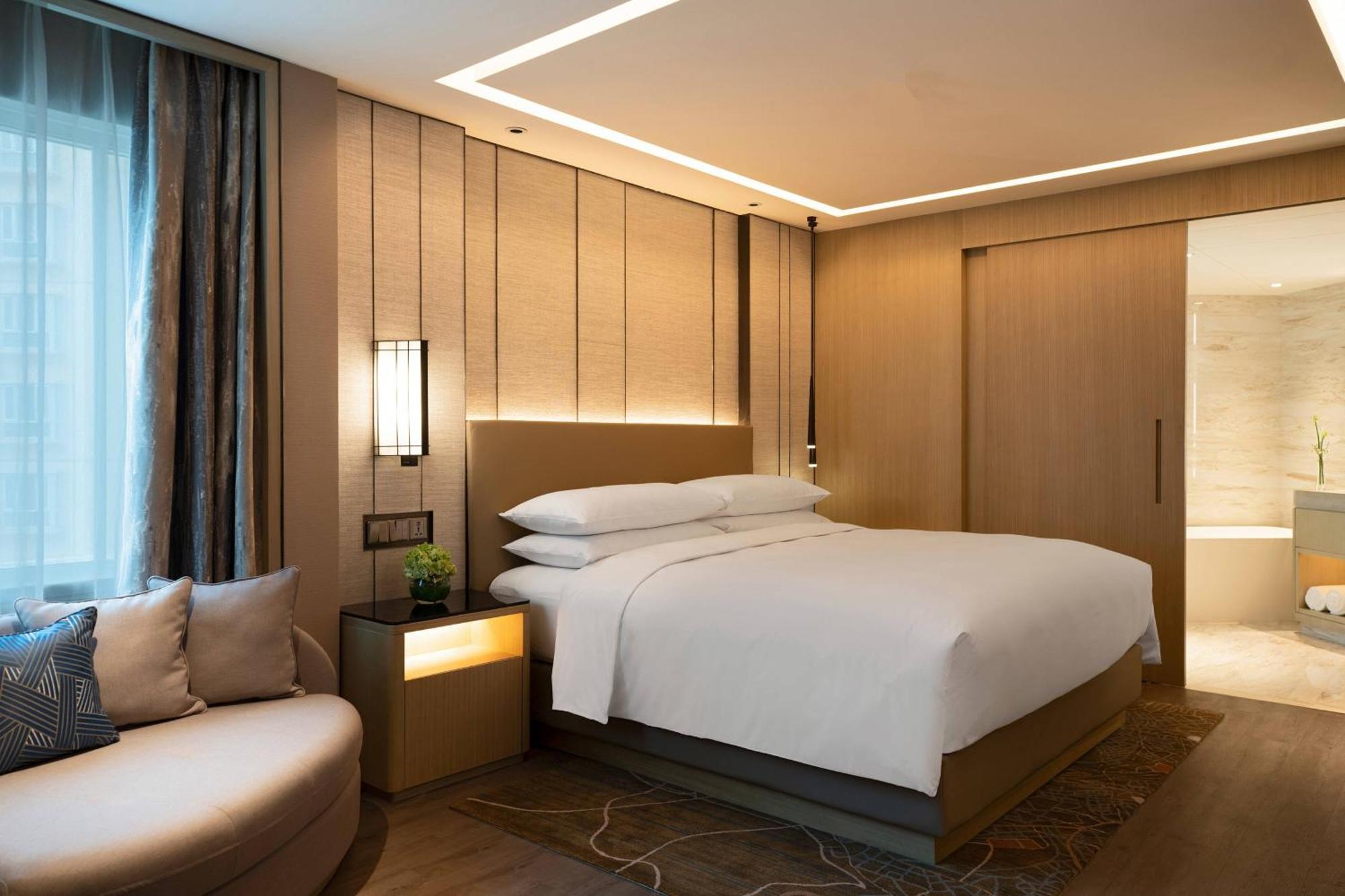 เรอแนสซองซ์ เซินเจิ้น ลั่วหู Hotel ภายนอก รูปภาพ