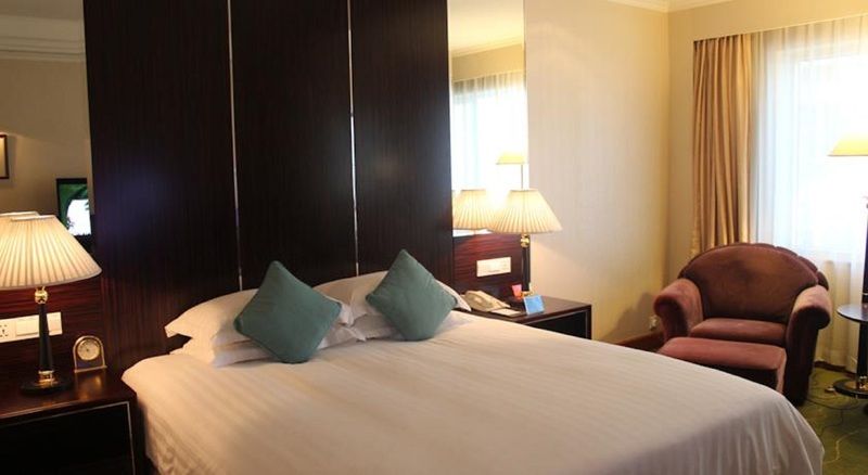 เรอแนสซองซ์ เซินเจิ้น ลั่วหู Hotel ภายนอก รูปภาพ