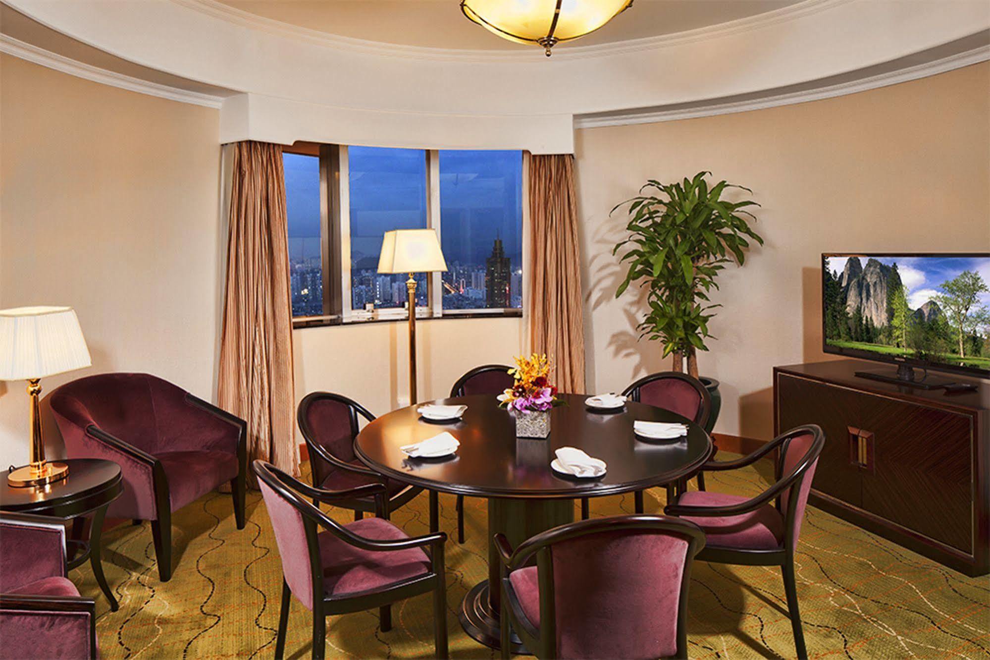 เรอแนสซองซ์ เซินเจิ้น ลั่วหู Hotel ภายนอก รูปภาพ