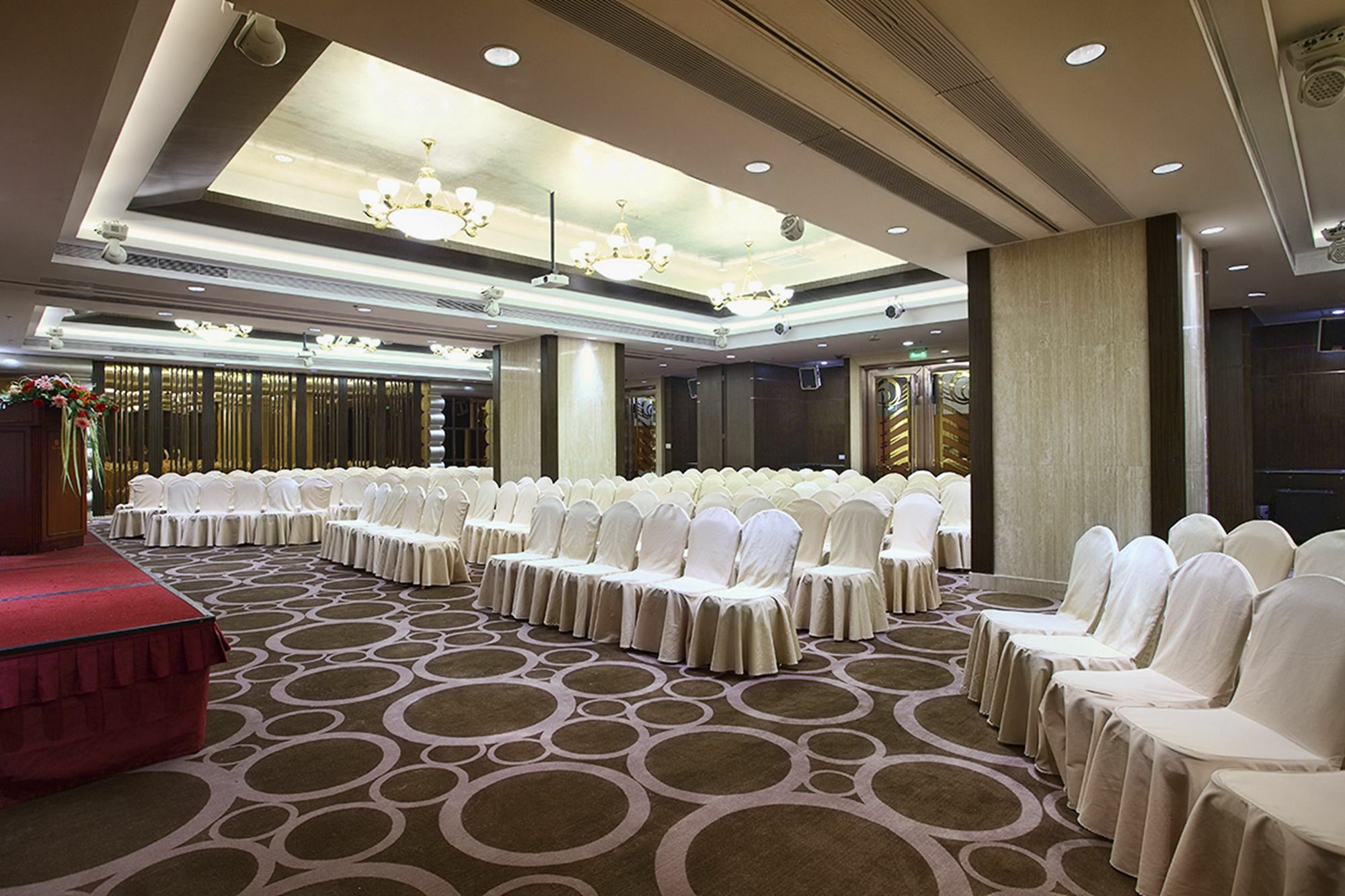 เรอแนสซองซ์ เซินเจิ้น ลั่วหู Hotel ภายนอก รูปภาพ